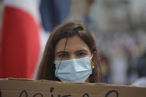 Jóvenes protestan en contra gobierno de Cortizo